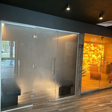 Baltic Comfort Spa Apartment With Free Pool, Saunas & Fitness - Kasprowicza 20 Kołobrzeg Esterno foto