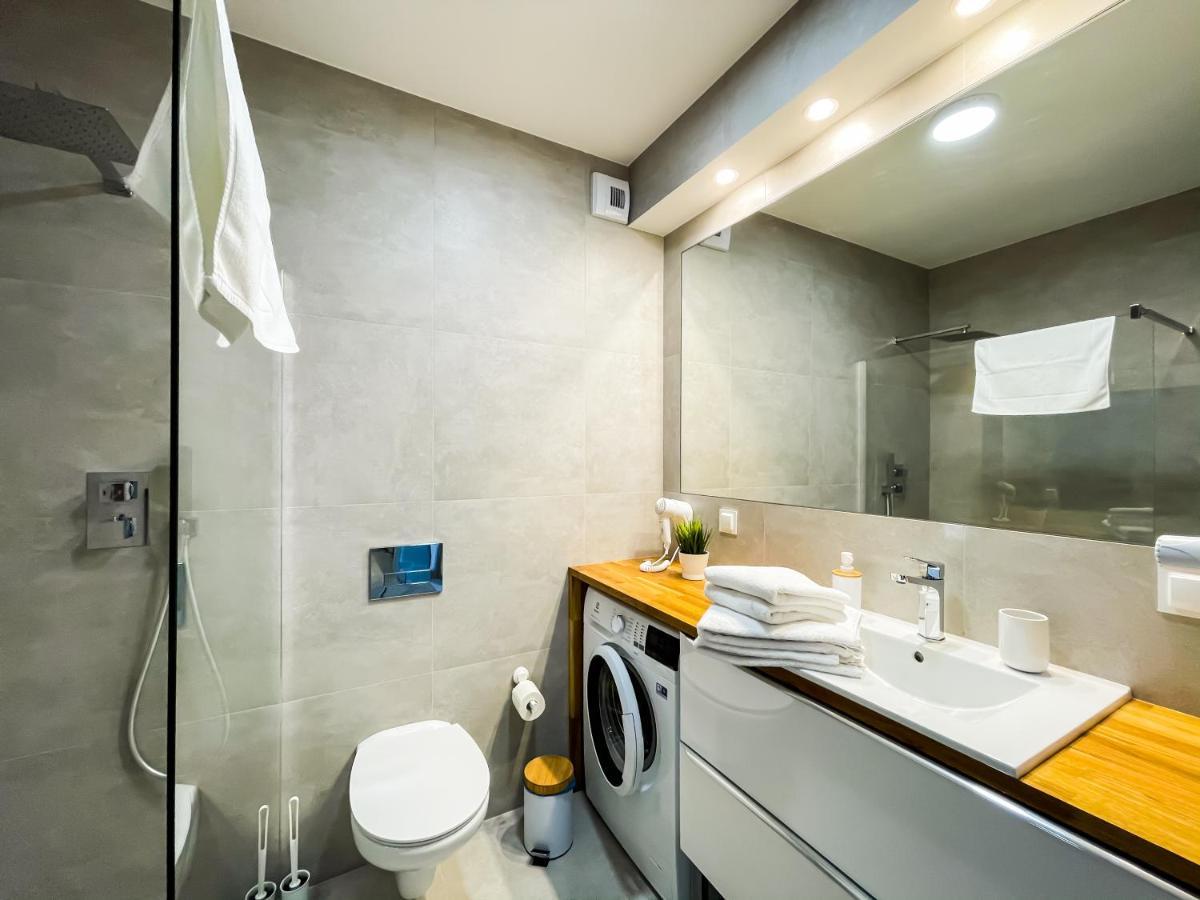 Baltic Comfort Spa Apartment With Free Pool, Saunas & Fitness - Kasprowicza 20 Kołobrzeg Esterno foto