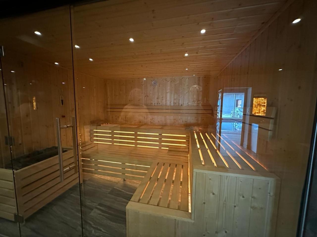 Baltic Comfort Spa Apartment With Free Pool, Saunas & Fitness - Kasprowicza 20 Kołobrzeg Esterno foto
