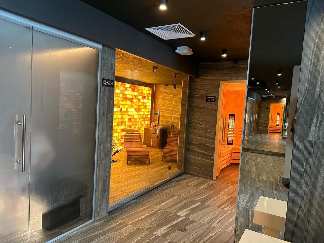 Baltic Comfort Spa Apartment With Free Pool, Saunas & Fitness - Kasprowicza 20 Kołobrzeg Esterno foto