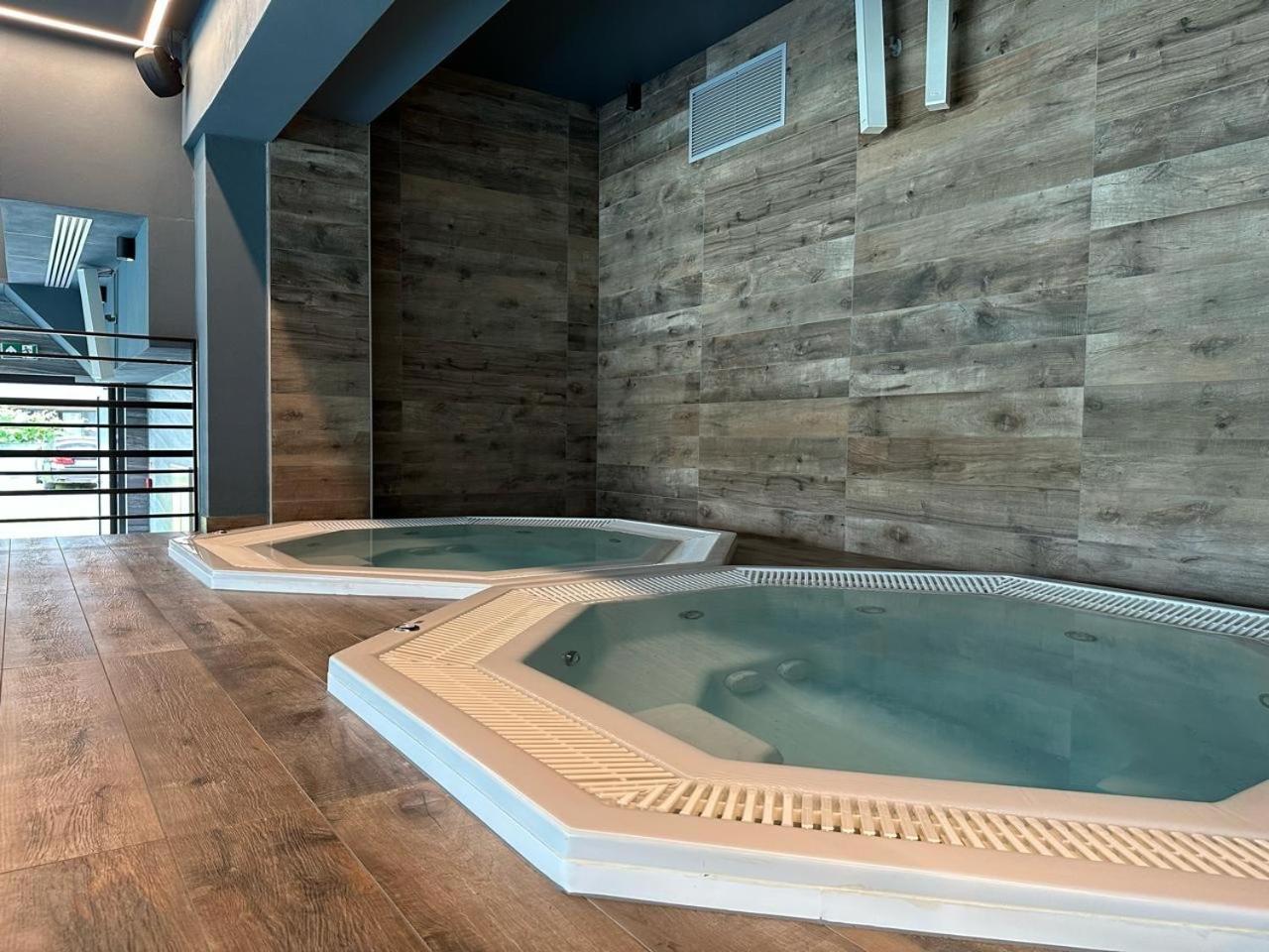 Baltic Comfort Spa Apartment With Free Pool, Saunas & Fitness - Kasprowicza 20 Kołobrzeg Esterno foto